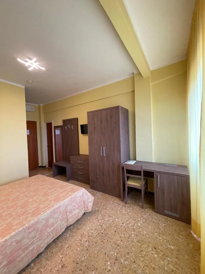 Hotel Robinia Imperia