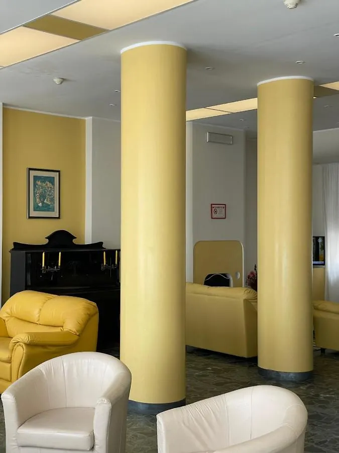 Hotel Robinia Imperia 3*,  Italy
