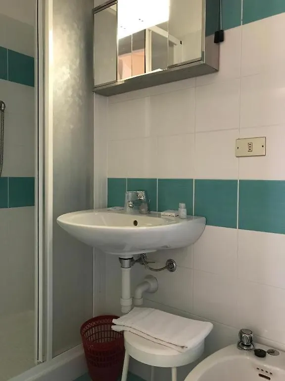 Hotel Robinia Imperia