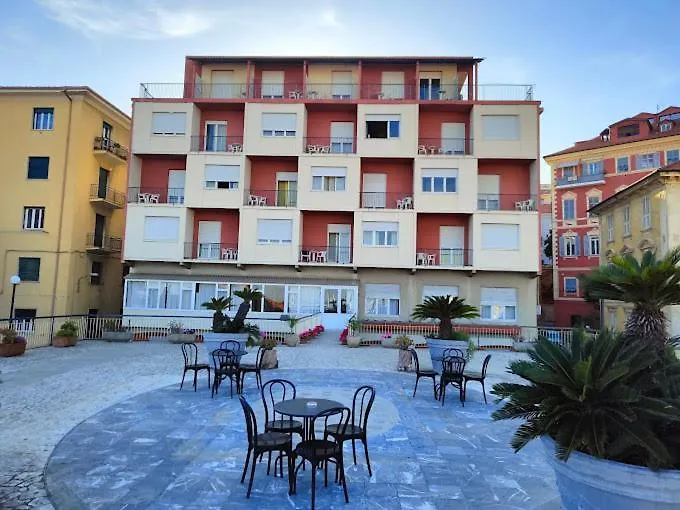Hotel Robinia Imperia