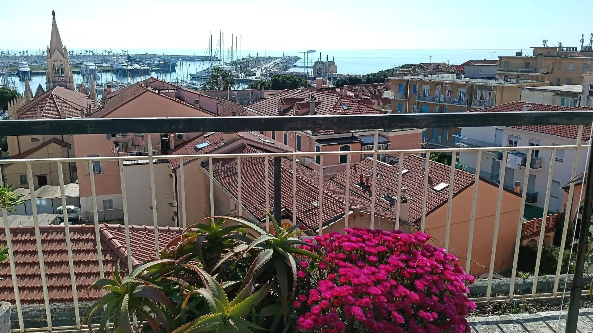 Hotel Robinia Imperia