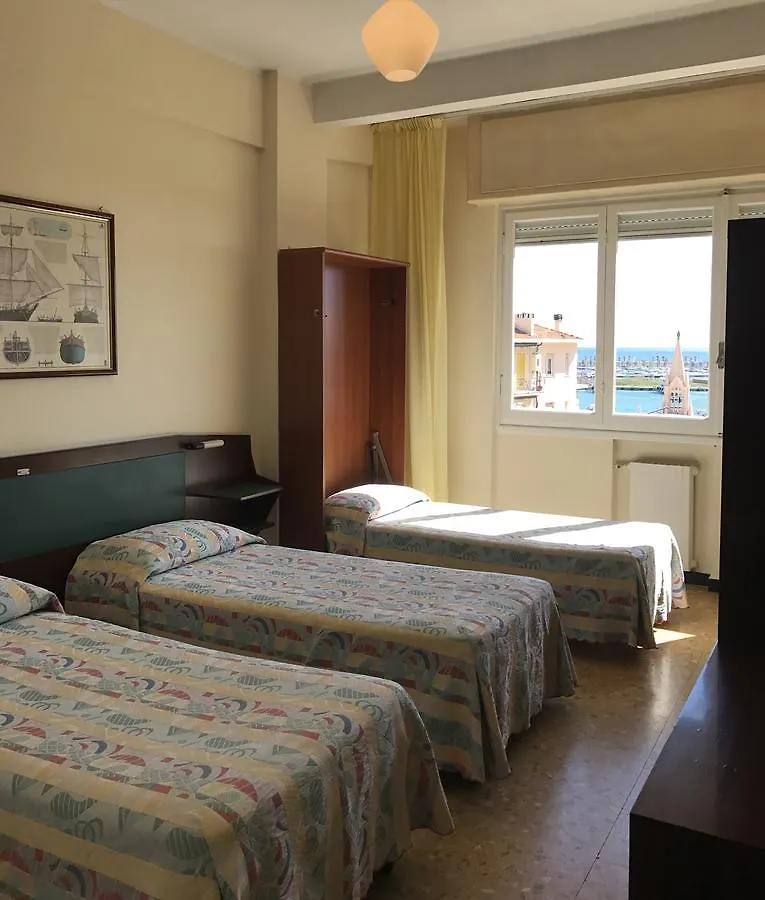 Hotel Robinia Imperia 3*,  Italy