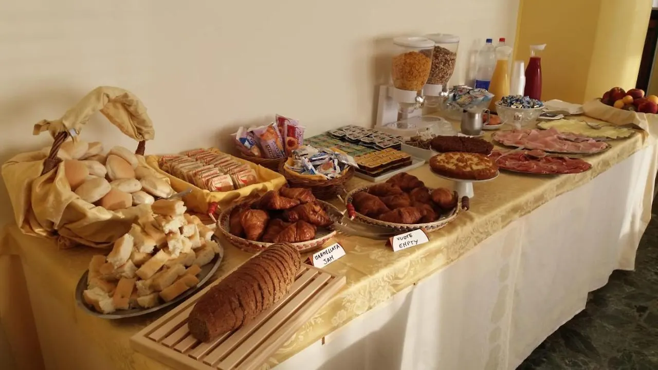 Hotel Robinia Imperia