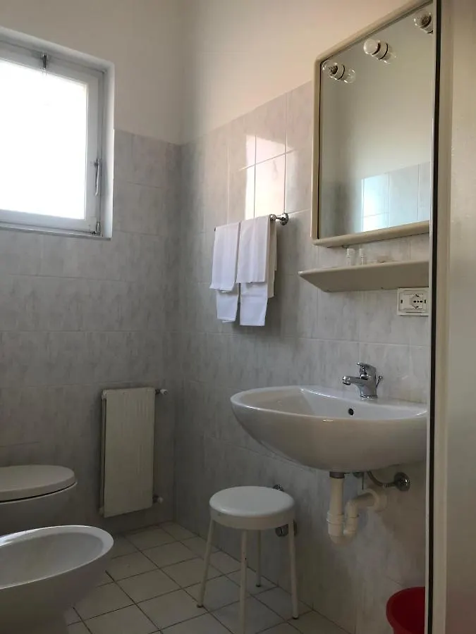 Hotel Robinia Imperia