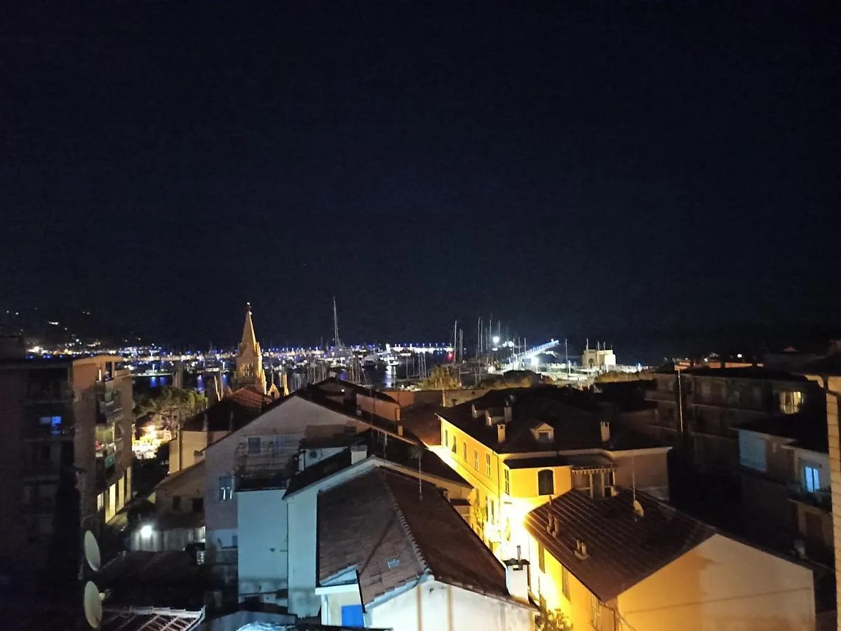 Hotel Robinia Imperia