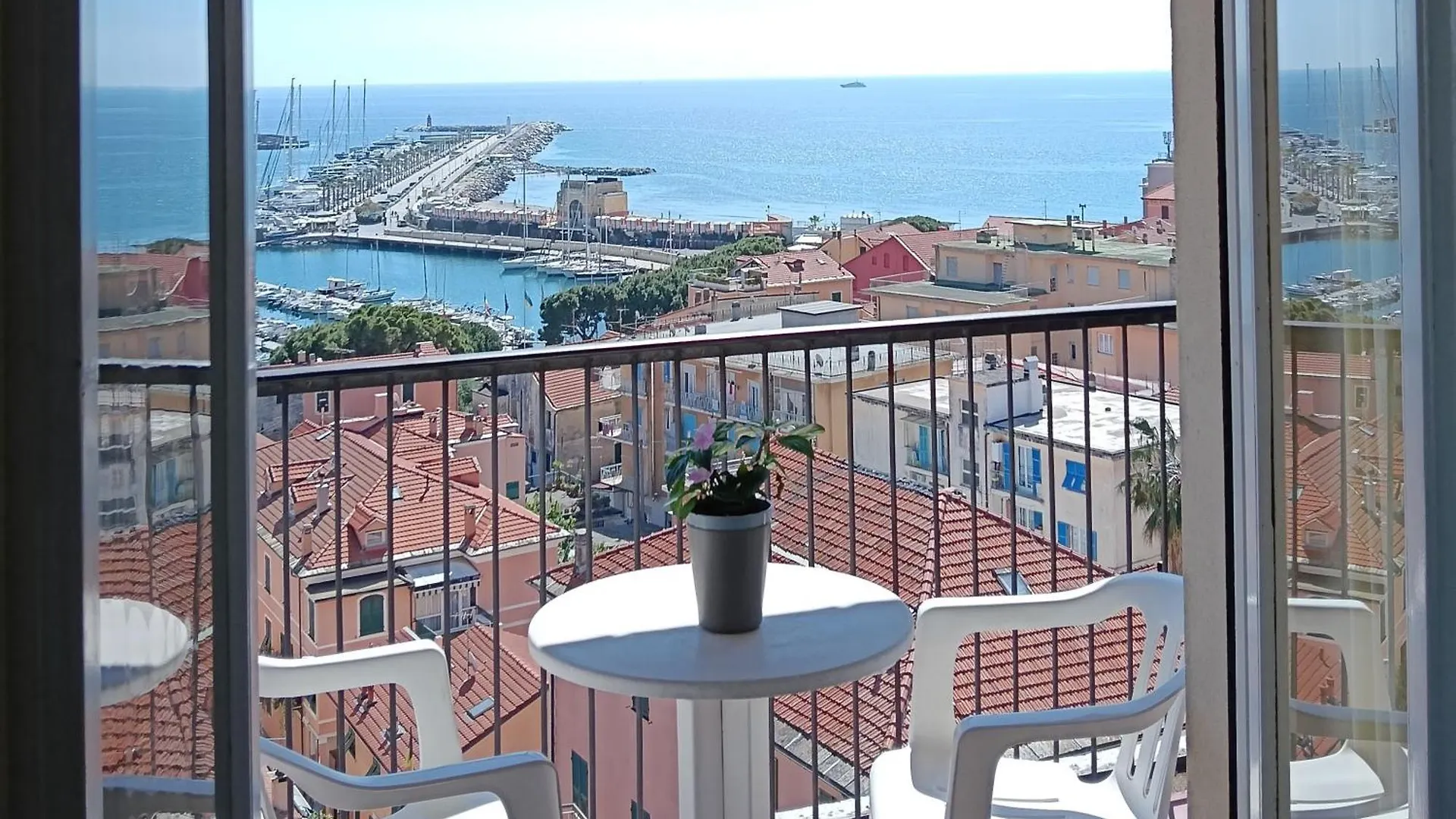Hotel Robinia Imperia