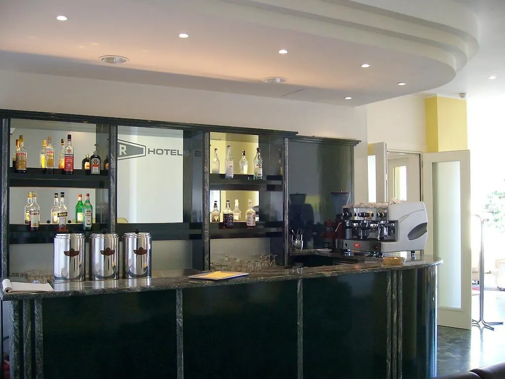 Hotel Robinia Imperia